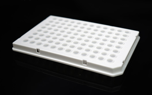 0.1 mL 96 Well PCR Plate, Full-Skirted, White, H1 Notch, 5/bag, 25/pk, 100/cs